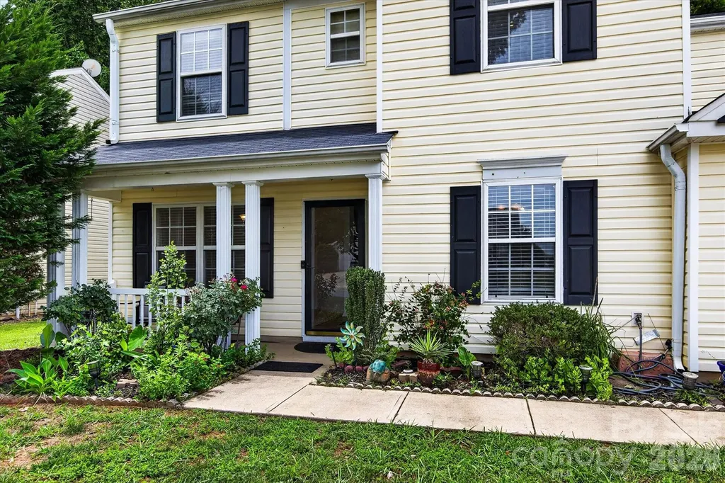 9833 Aventide Lane Charlotte NC 28215