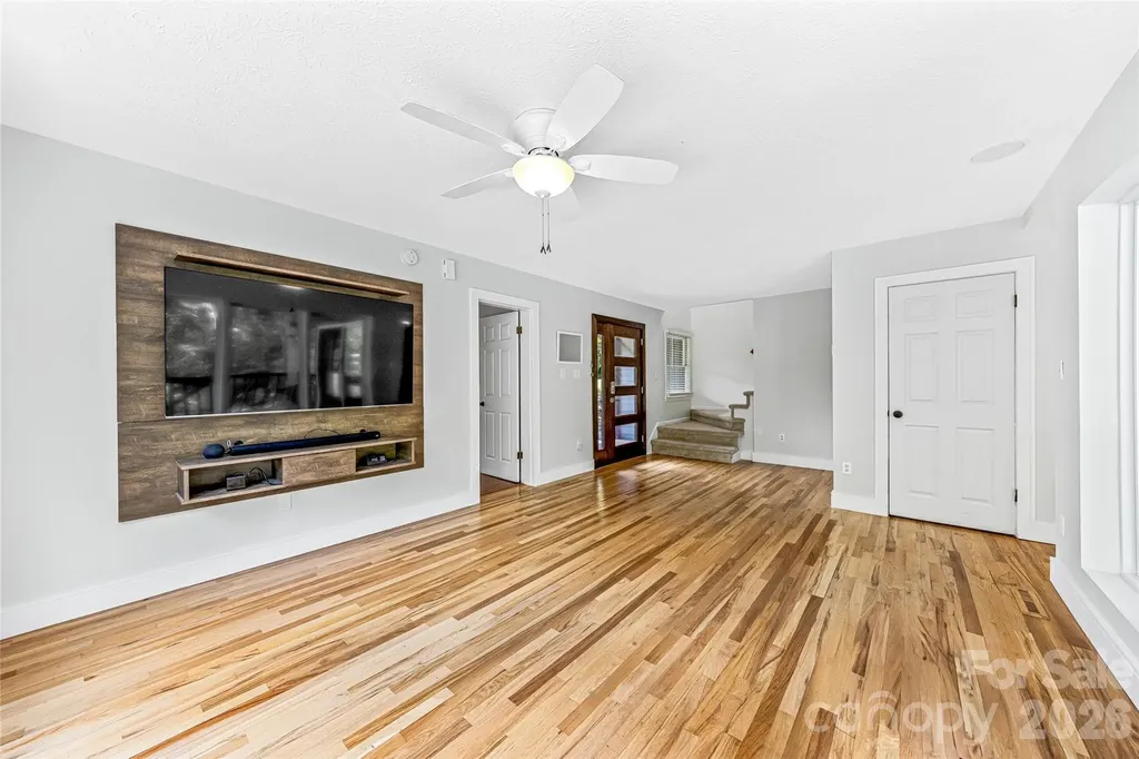 48 Merrell Road Leicester NC 28748