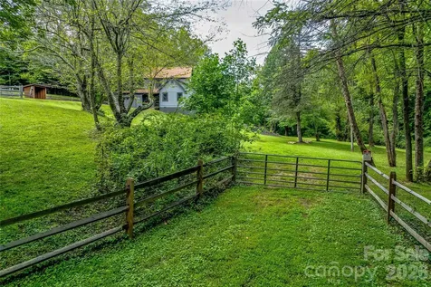 48 Merrell Road Leicester NC 28748