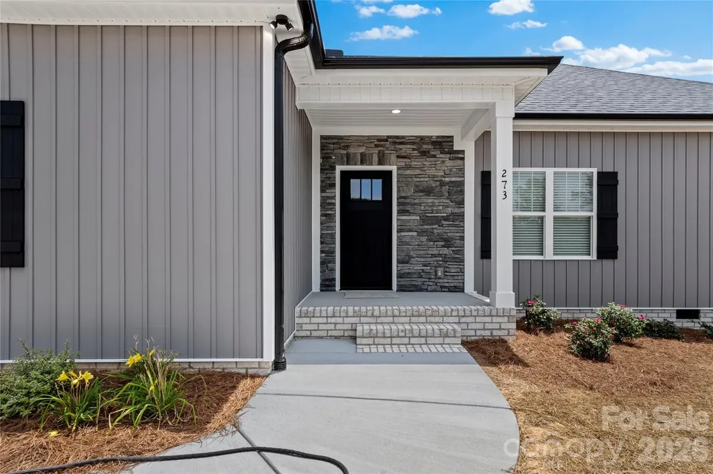 273 Stonybrook Drive Lexington NC 27295
