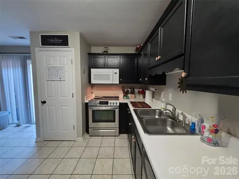 2240 15th Avenue NE Hickory NC 28601