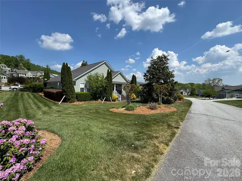 25 Copper Court Hendersonville NC 28792