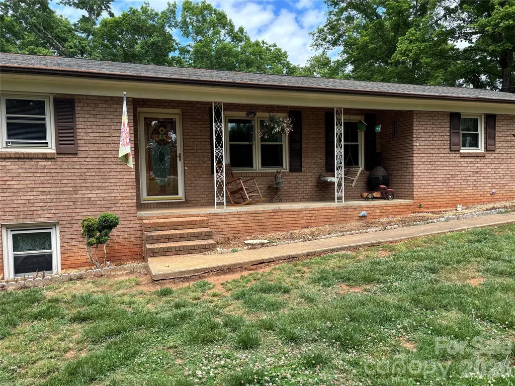 74 Miranda Drive Taylorsville NC 28681