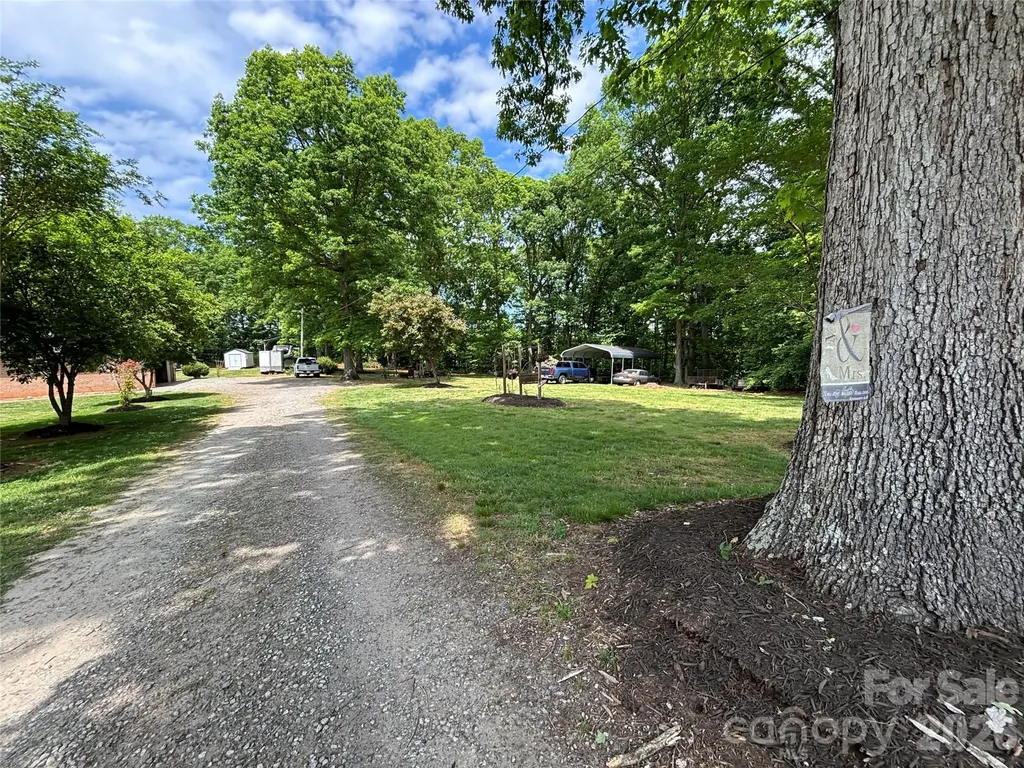 74 Miranda Drive Taylorsville NC 28681