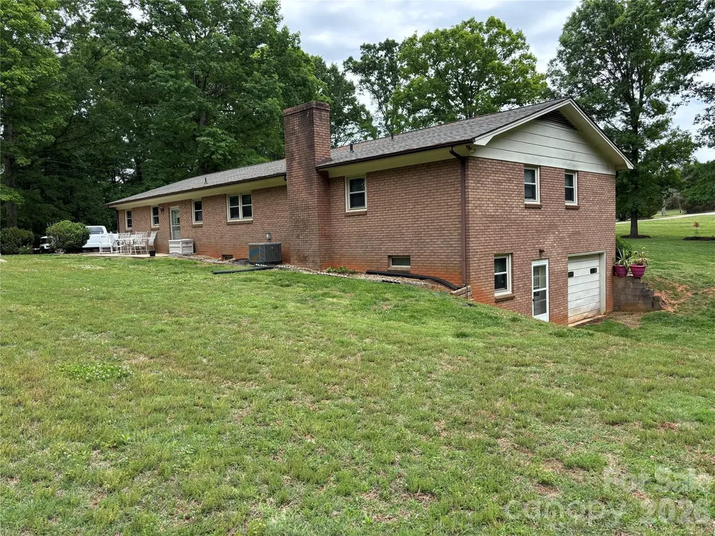 74 Miranda Drive Taylorsville NC 28681