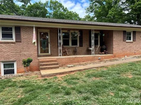 74 Miranda Drive Taylorsville NC 28681