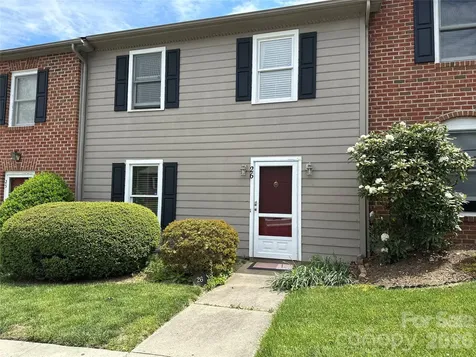 26 Sleepy Hollow Lane Swannanoa NC 28778