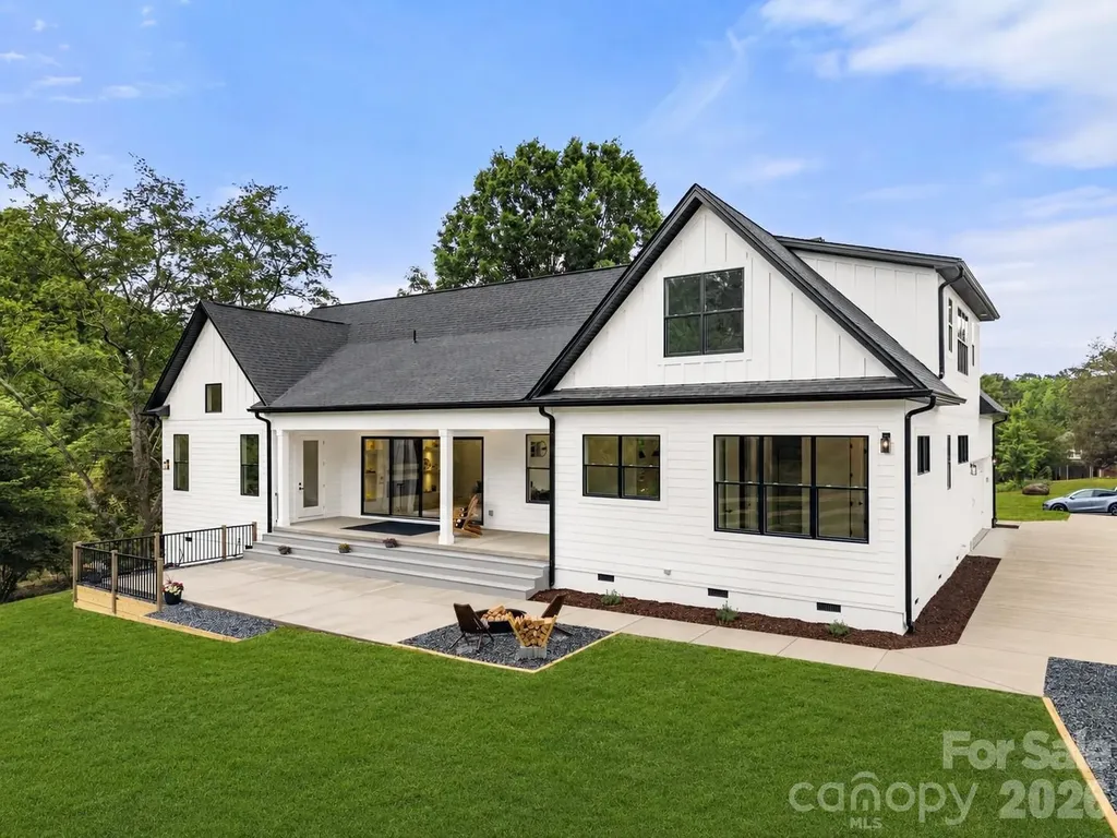 1213 Rosa Drive Monroe NC 28112