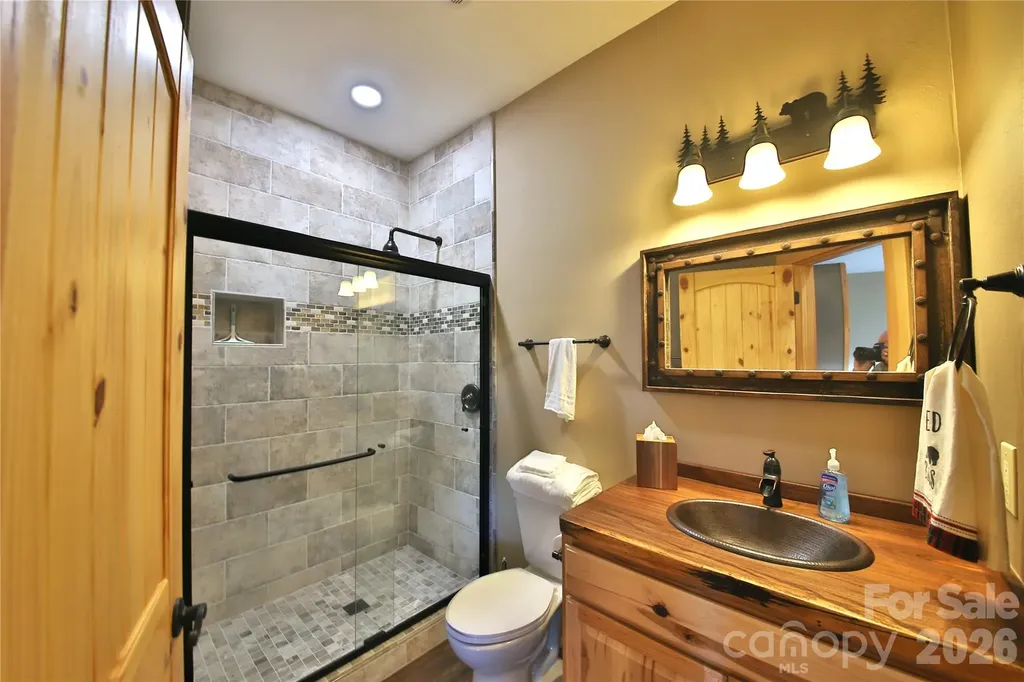 53 Osprey Lane Nebo NC 28761