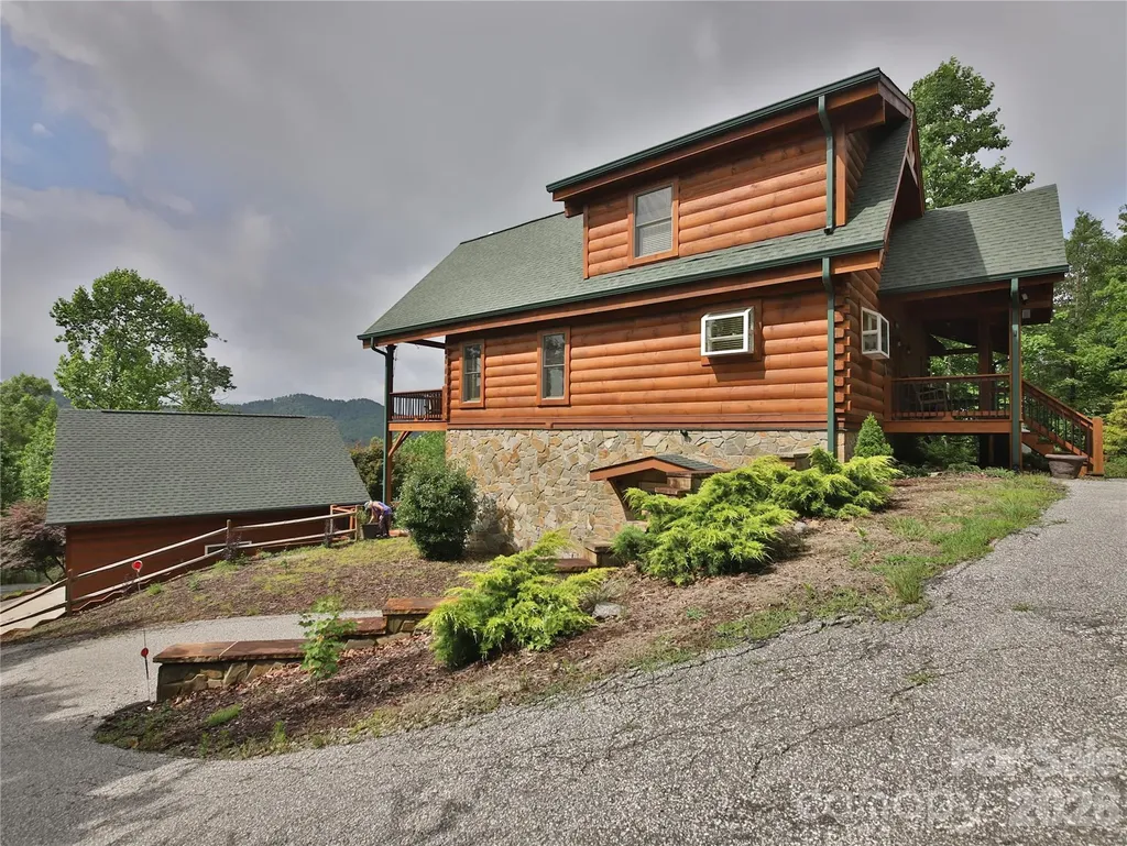 53 Osprey Lane Nebo NC 28761