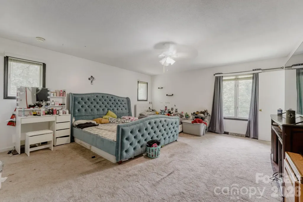 121 Edgerly Court Charlotte NC 28214