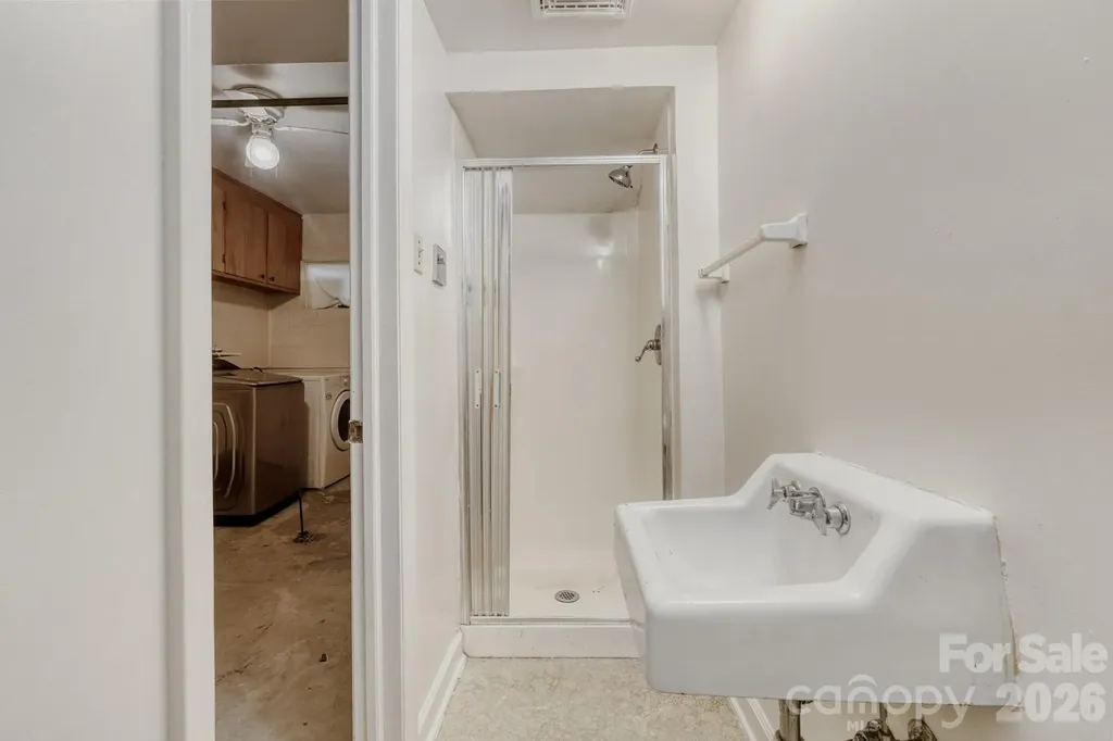 121 Edgerly Court Charlotte NC 28214