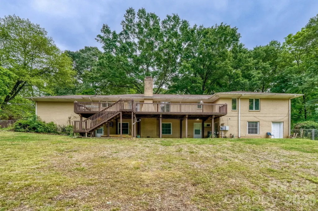 121 Edgerly Court Charlotte NC 28214