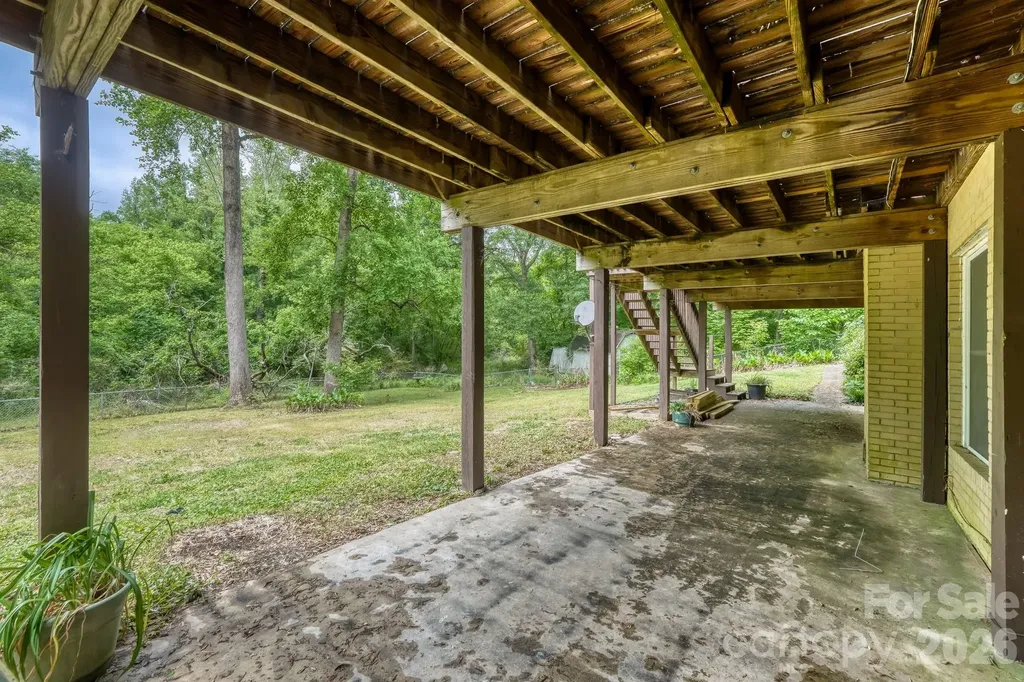 121 Edgerly Court Charlotte NC 28214