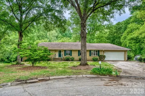 121 Edgerly Court Charlotte NC 28214