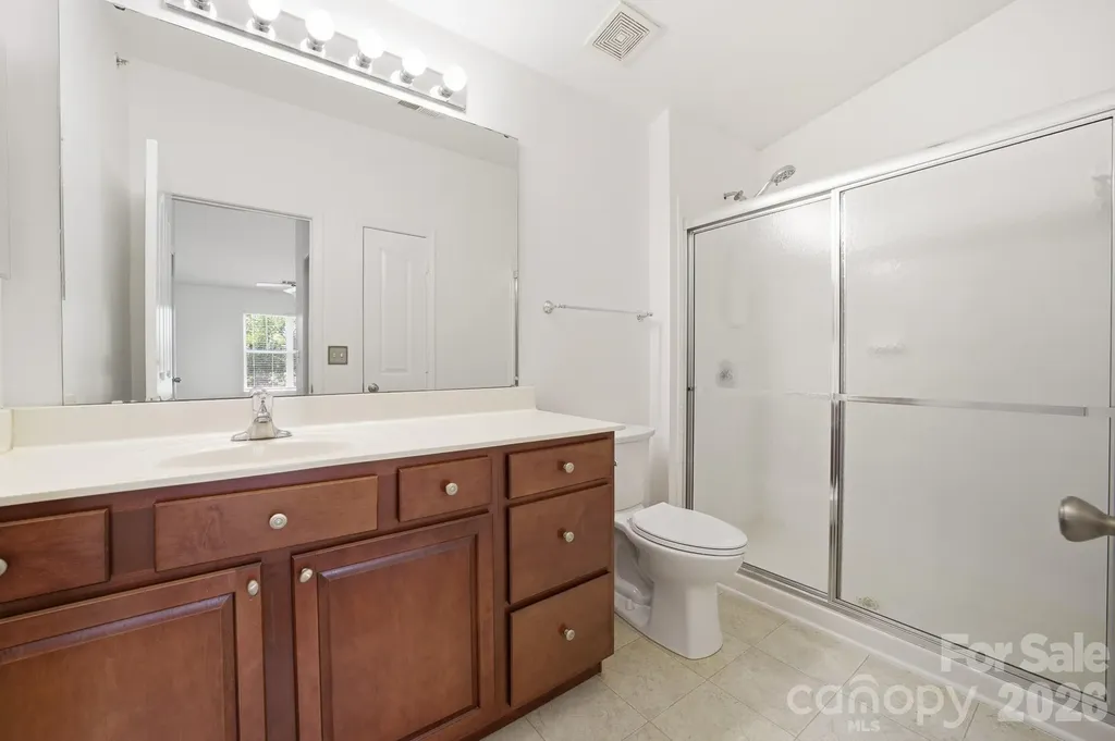 9976 Hyde Glen Court Charlotte NC 28262