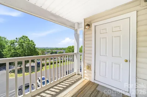 9976 Hyde Glen Court Charlotte NC 28262