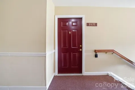 9976 Hyde Glen Court Charlotte NC 28262