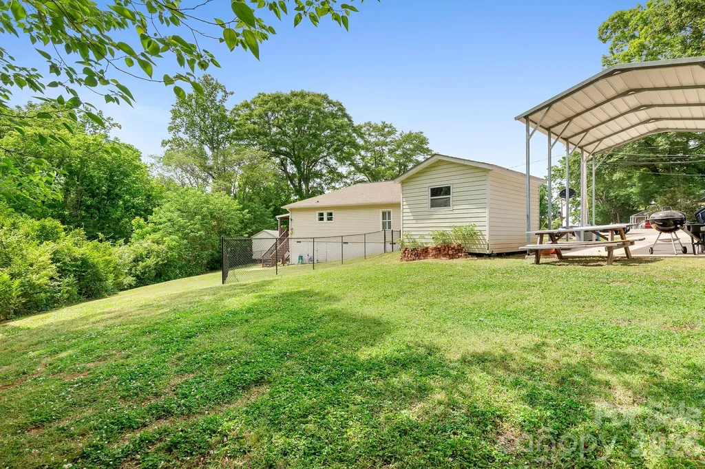 2201 Jackson Street Belmont NC 28012
