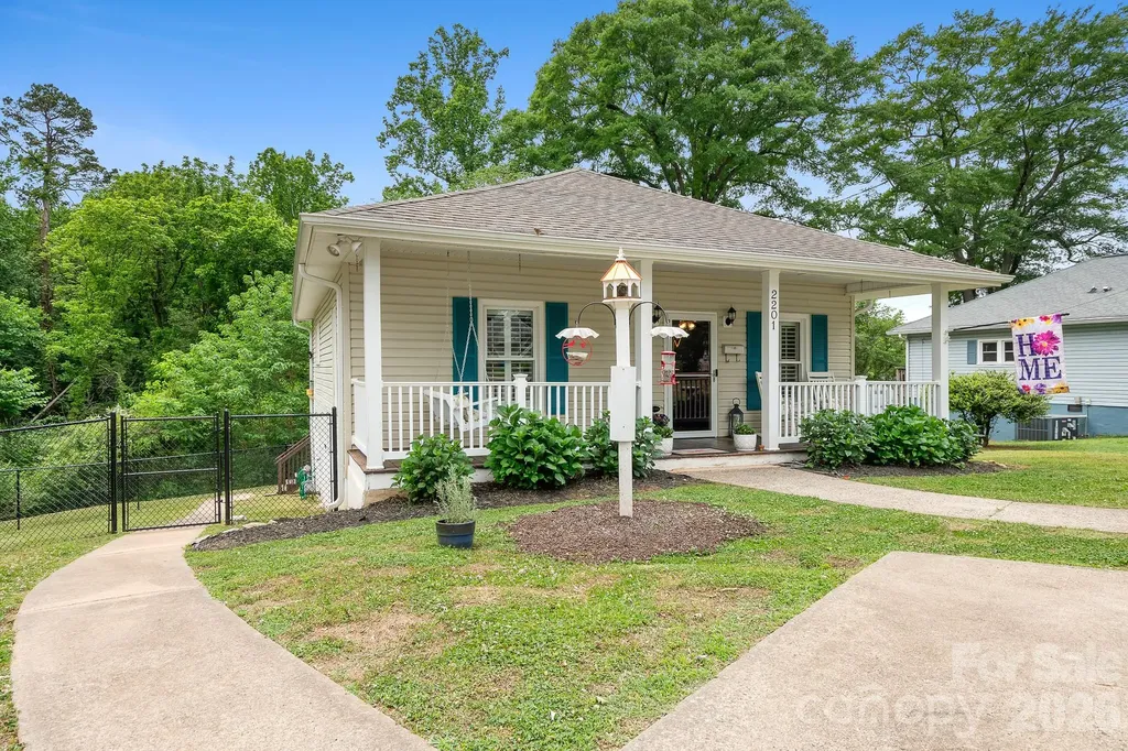 2201 Jackson Street Belmont NC 28012