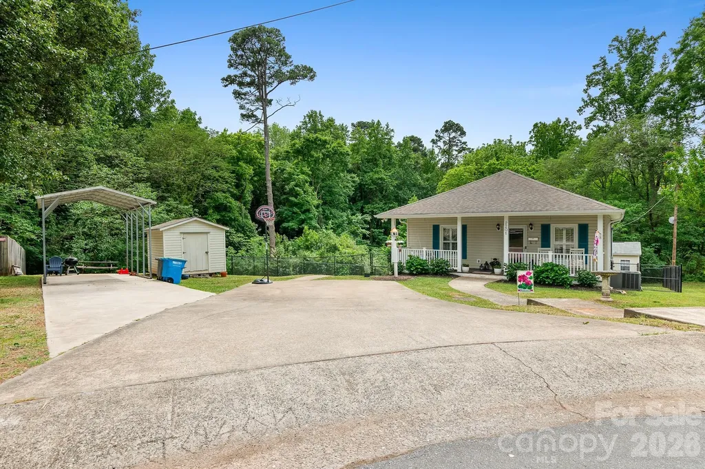 2201 Jackson Street Belmont NC 28012