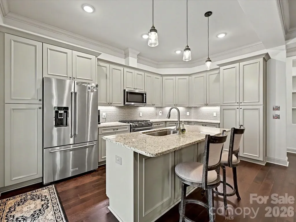 2006 Laney Pond Road Matthews NC 28104