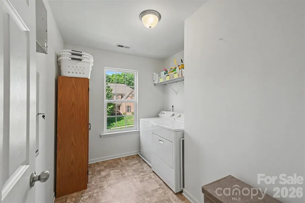 9107 Kensington Forest Drive Harrisburg NC 28075
