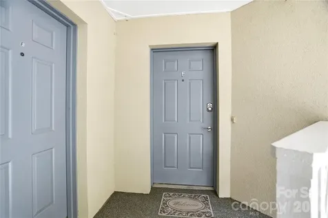 19823 Henderson Road Cornelius NC 28031