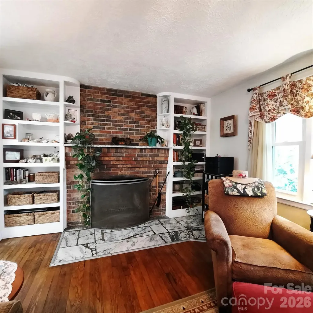 26 Calico Rock Lane Hendersonville NC 28792