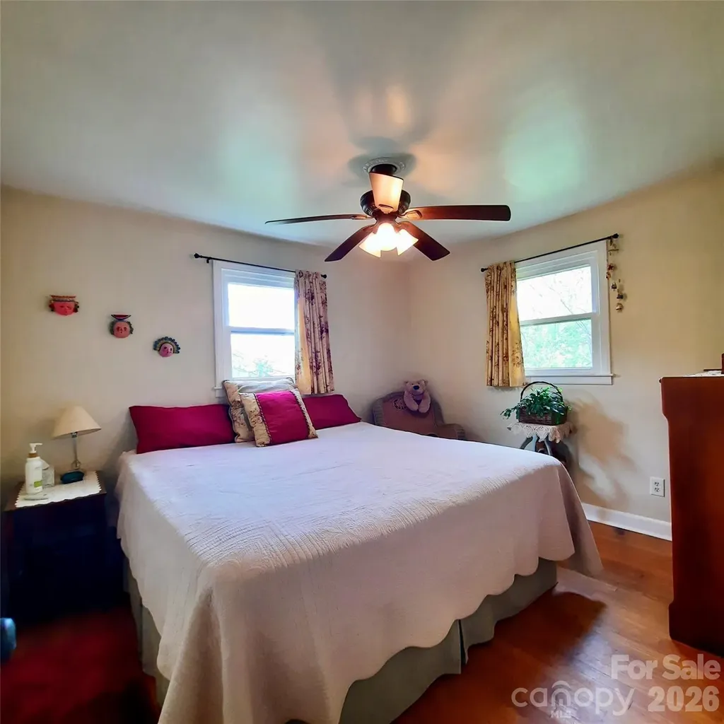 26 Calico Rock Lane Hendersonville NC 28792