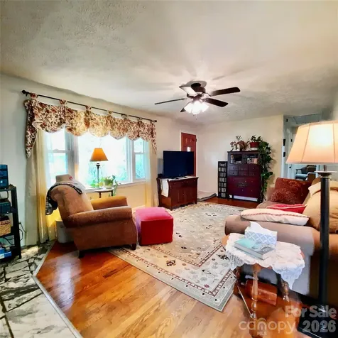 26 Calico Rock Lane Hendersonville NC 28792