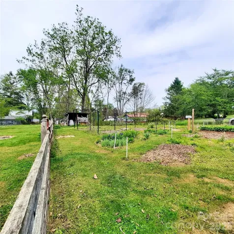 26 Calico Rock Lane Hendersonville NC 28792