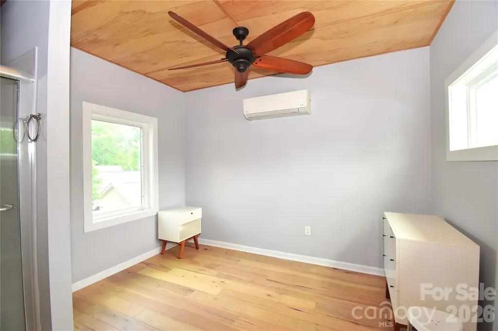6 Belvedere Road Asheville NC 28803