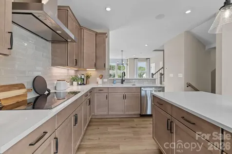3102 Middle Street Charlotte NC 28278