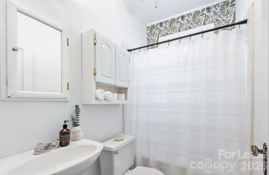 118 Altondale Avenue Charlotte NC 28207