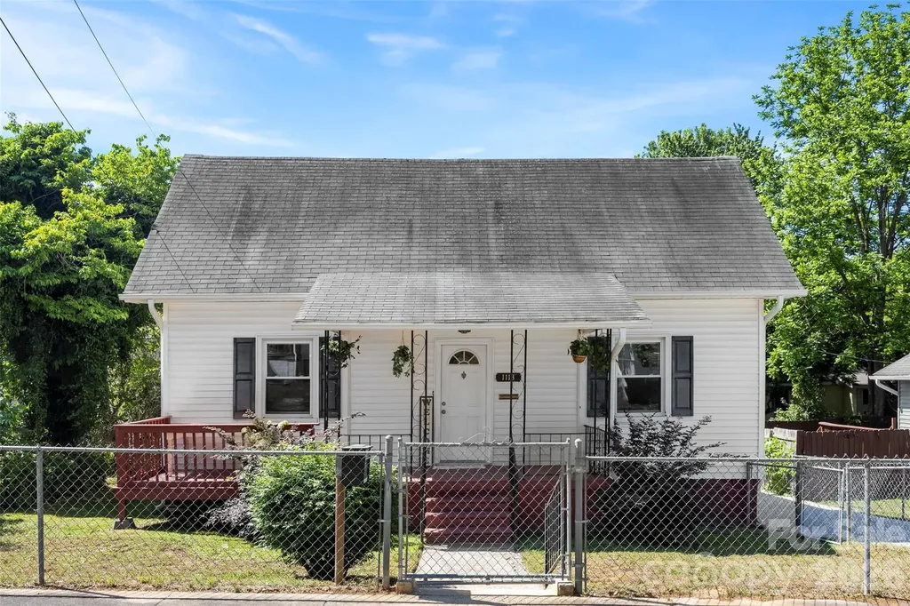 1113 W 4th Avenue Gastonia NC 28052