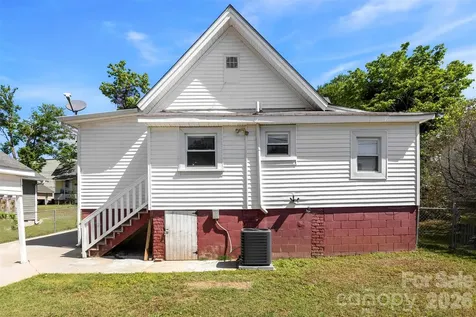 1113 W 4th Avenue Gastonia NC 28052