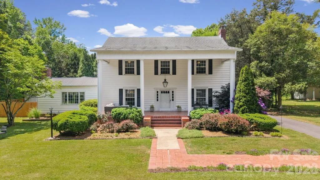2403 E Innes Street Salisbury NC 28146