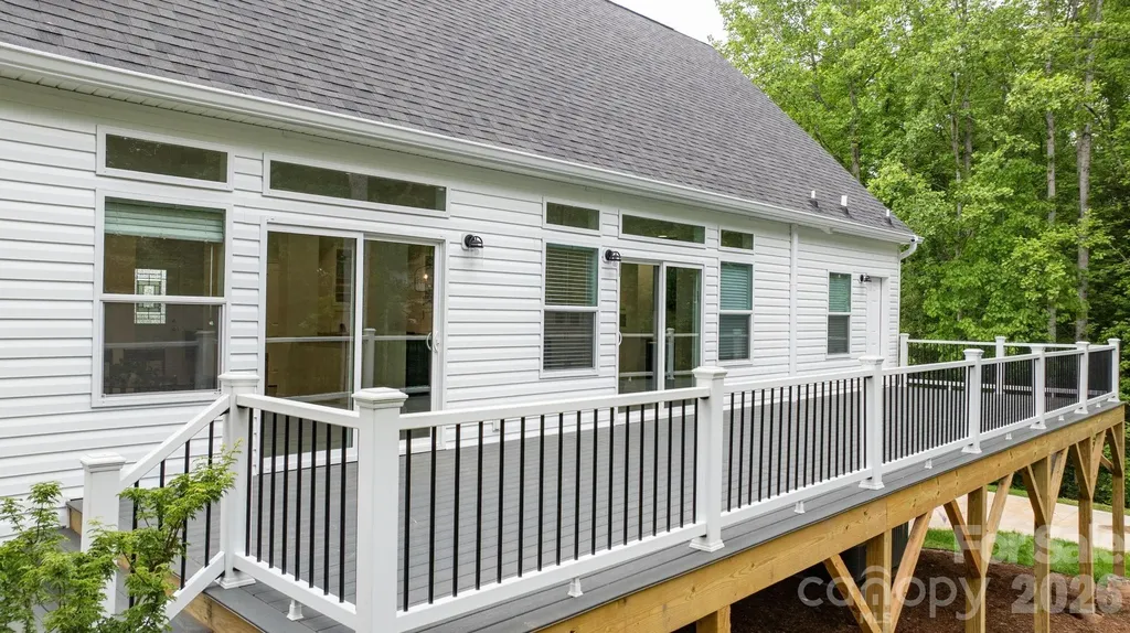 7006 Waterfront Place Granite Falls NC 28630
