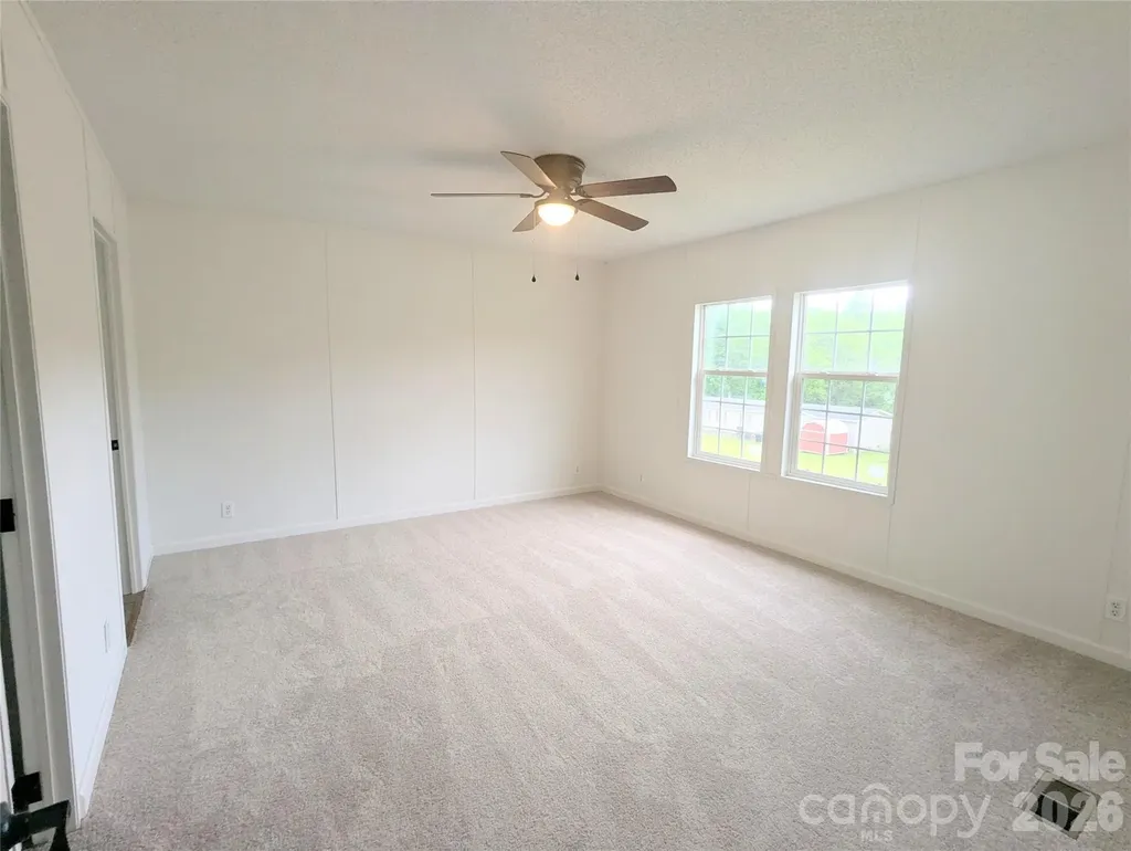 2032 Rocky Creek Lane Dallas NC 28034
