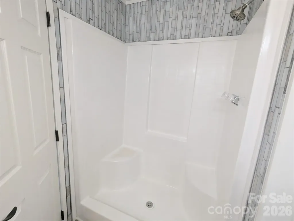 2032 Rocky Creek Lane Dallas NC 28034