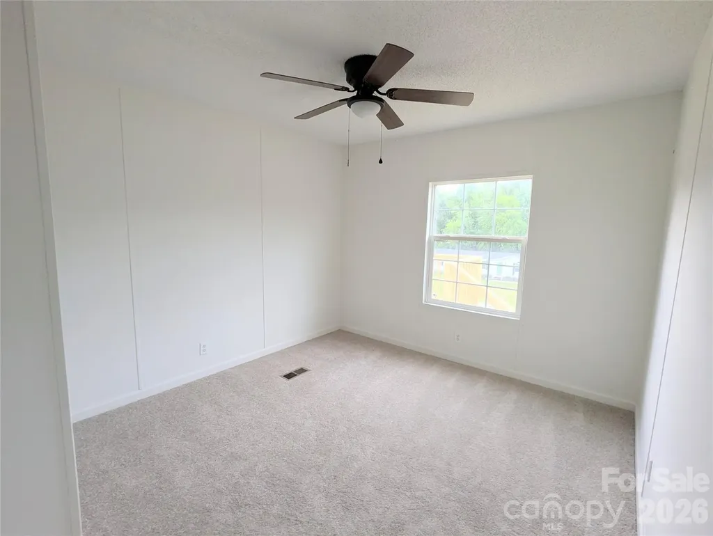 2032 Rocky Creek Lane Dallas NC 28034