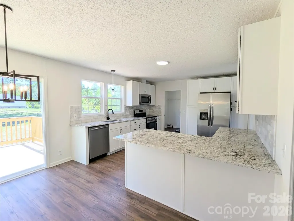 2032 Rocky Creek Lane Dallas NC 28034