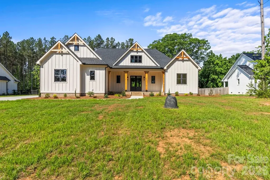 2373 Lee Lawing Road Lincolnton NC 28092