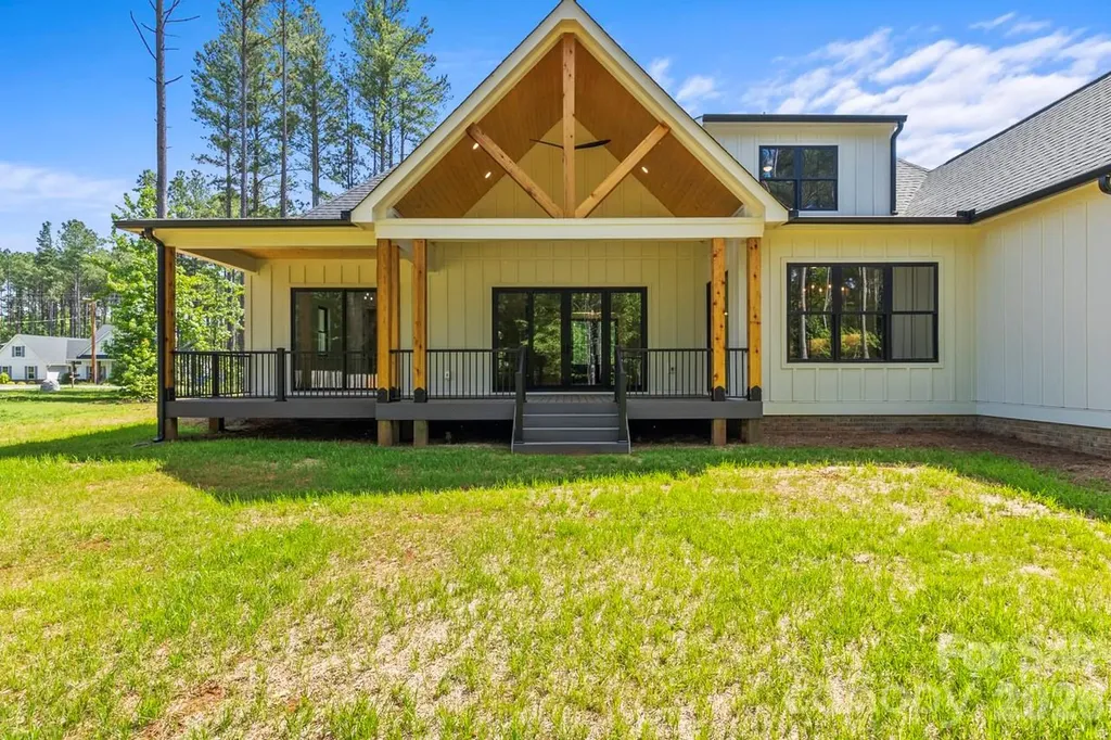 2373 Lee Lawing Road Lincolnton NC 28092