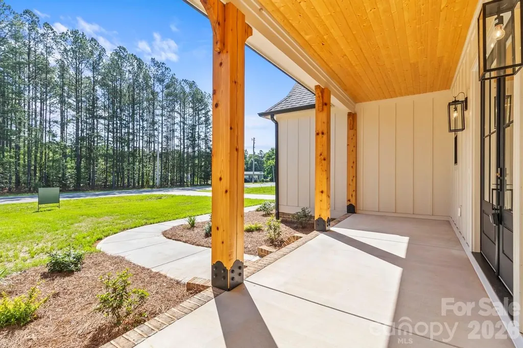 2373 Lee Lawing Road Lincolnton NC 28092