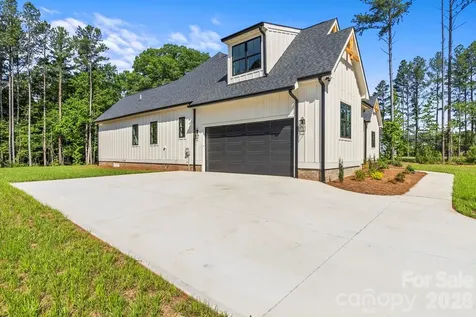 2373 Lee Lawing Road Lincolnton NC 28092