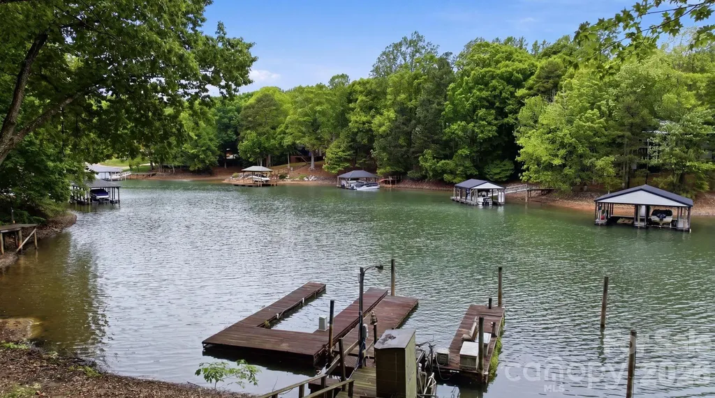142 Seekirk Drive Troutman NC 28166