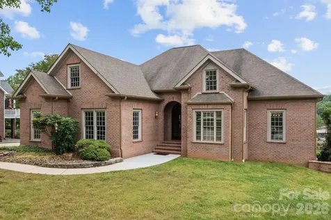 221 Windemere Isle Road Statesville NC 28677