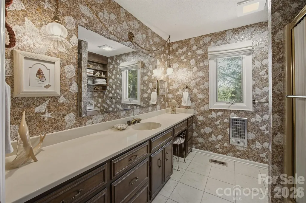 2718 Arden Drive Lenoir NC 28645